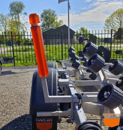 RVS Loadguide met Stolz rollen chassis 120