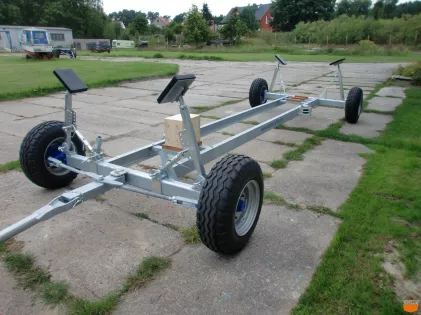 Motorboot Haventrailer 9,6 TON