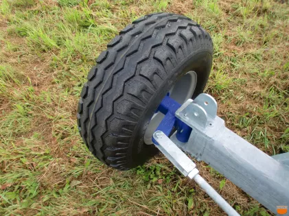 Motorboot Haventrailer 13,6 TON