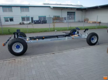 Motorboot Haventrailer met oplooprem 8 TON