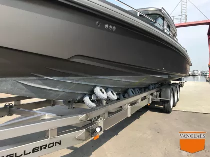 Axopar 37 Excelleron GYRO 7500 - 12m trommel geremd 3 as ongekeurd