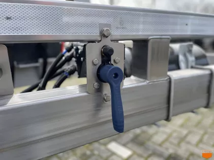 Configurator Middenas aanhangwagen luchtgeremde boottrailer