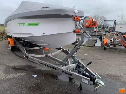 Axopar 22 Excelleron GYRO 2500 -13