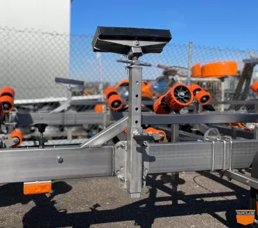 Set van 2 opdraaistempels op gaten verstelbaar